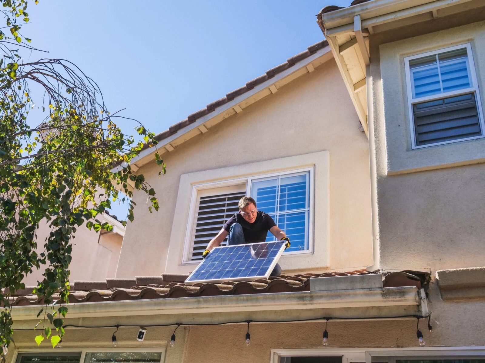 Aerotermia con placas solares